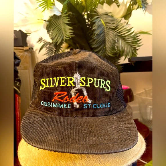 Silver Spurs Rodeo Mesh Cap - Picture 3 of 11